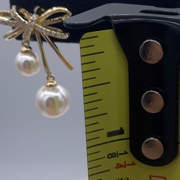 New earrings, no tags, 925  sterling silver, 4 real pearls, drop style, clear cr - Picture 8 of 16